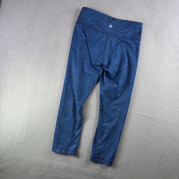 Lululemon Leggings Women 4 Crop‎ Blue Patterned Athletic Geometric Yoga Lounge - Picture 3 of 10